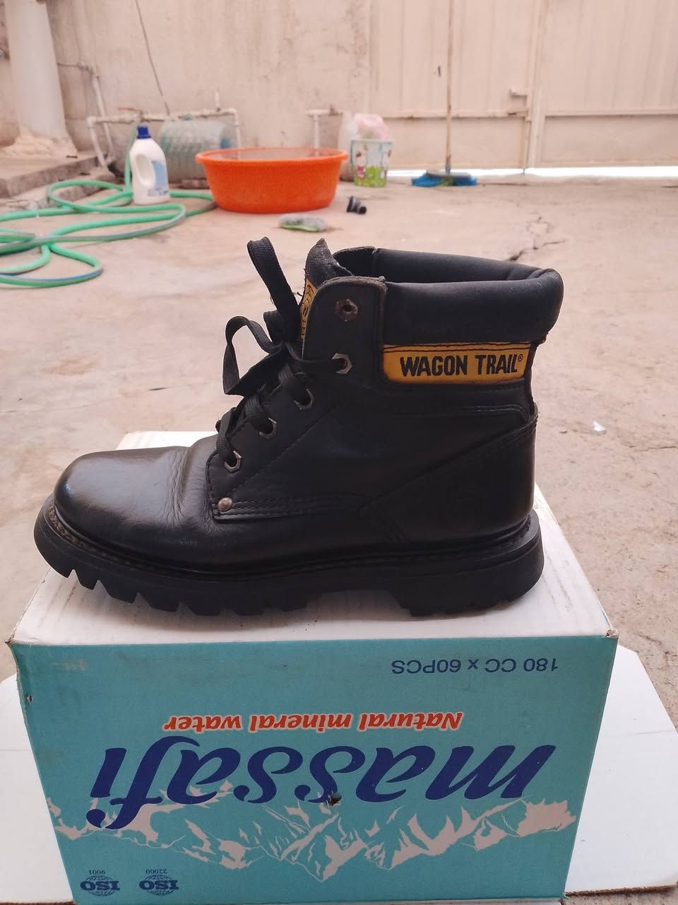 بوت امريكي مختوم قياس ٤١ السعر ٤٠ الف مكاني اربيل


**إذا كنت صاحب هذا الإعلان وتريد حذفه لأي سبب، رجاءا أرسل رسالة إلى الدعم الفني**