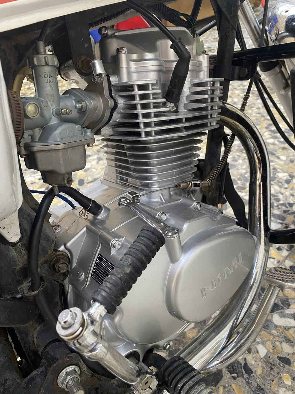 للبيع دراجه إيرانيه
أربعه كير
مكينه جديده زيرو 150cc
مرقّمه/ مكان بغداد الشعب قرب ساحه على النجف
الدراجه كلش نظيفه وما بيها شي
السعر مليون و550 ألف
بيه مجال للجادين

اللي يريد يستفسر يراسل خاص 📩
رقم (***********)
