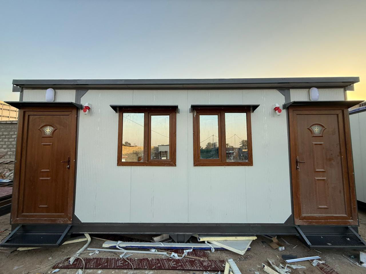 سلام عليكم كرفان قياس 6 في 3 تفصال جديد باب حديد شباك تركي مكان

جرف النداف سعر 1 مليون و 850

جميع أنواع الكرفانات متوفره حسب الطلب 

و القياسات 1850 

*********** وتساب او اتصال
