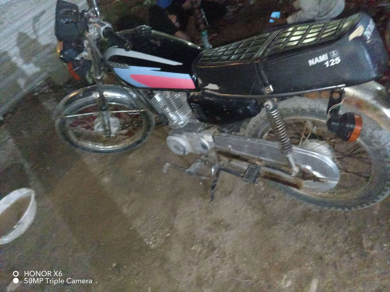 سلام عليكم شباب دراجه نامه متباز سعر 550 بيه مجال عك جيه متوازي عله البيع *********** المو شراي لا يخابر
