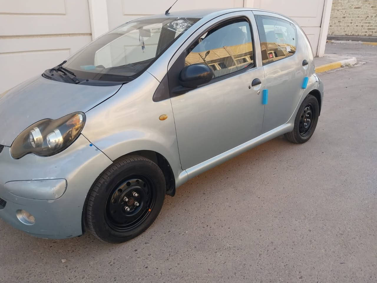 سلام عليكم byd  f0 2013 رقم بغداد مصفره من الغرامه وما عليهه كلشي تحويل ثاني يوم سنويه جديده رقم جديد  تبريد شغال السياره بصمه قطاره ب البانزين انسه الصرف 
عنوان شهداء البياع 
رقم الهاتف 
***********
***********
واتساب متوفر
السعر 32 وبيها مجال
