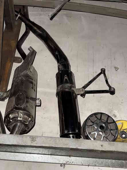 بوري عدل السعر285 صلانصه مال ثعلب جيتي ار 80صلنصه حلك عريض اصليهه قليل منه السعر 150 
كلج رياضي هوه ول مروحه مالته قوي كلش
رقمي*********** مكاني كراده
