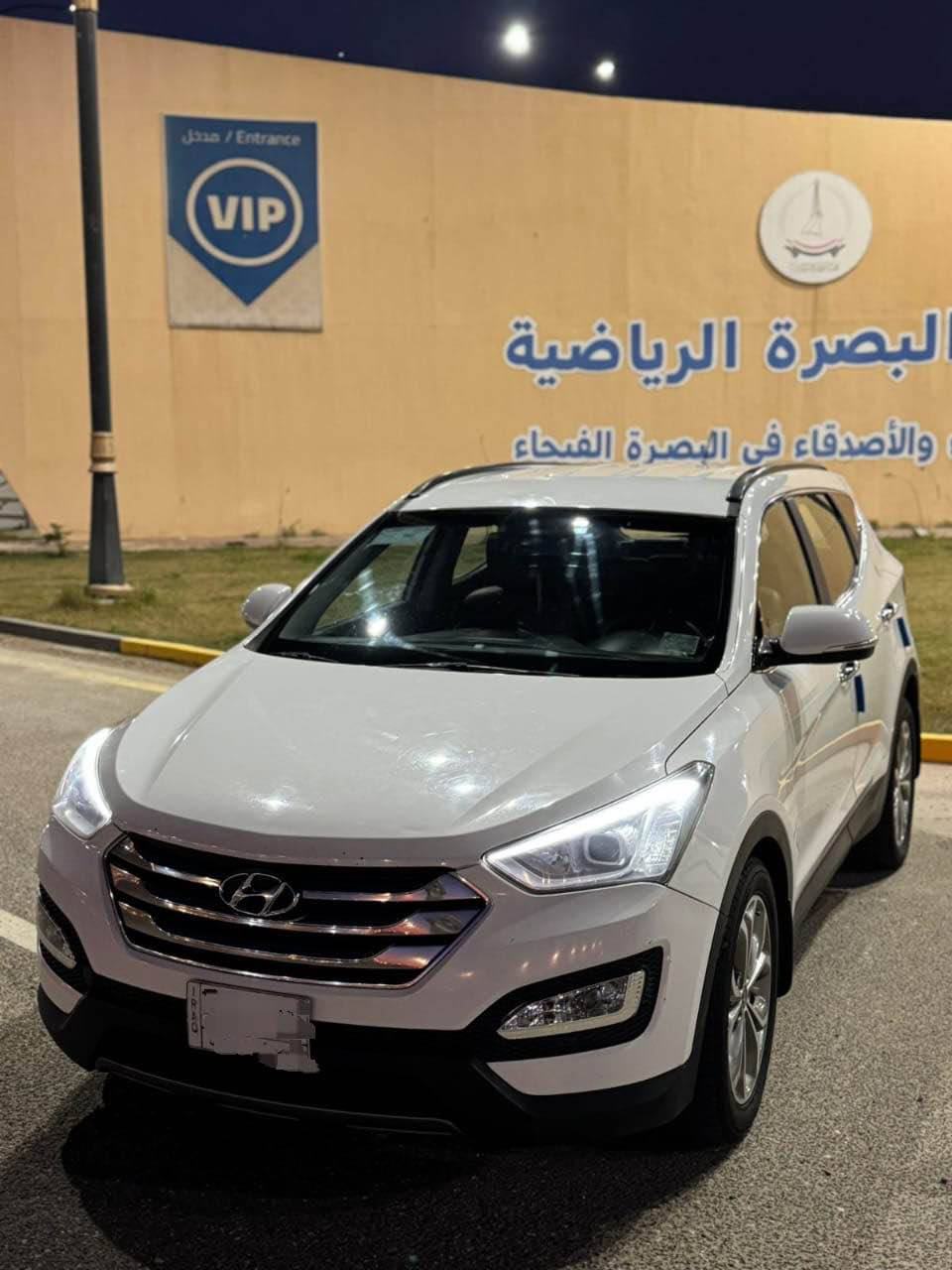 السلام عليكم 
————————
سنتافي 2015 خليجي للبيع فقط 
محرك 6 سـلنـدر 
———————————————
مواصفات الخليجي معروفة 
فور ويل 
كشنات جلد 
شاشة كبيرة 
تحكمات ستيرن 
مثبت سرعـه
بصمـة 
وباقي موصفات معروفه 
————————————
رقم بصرة شرط التحويل 
سيارة حلوه وجديده حداديه كسر كارتون 
تخم تاير سيارة كلش جديده ما نقصها شيء
——————————————
السـعر 180 وبيها مجال 
الاتصال و الاستفسار 
***********
مكان السيارة ( البصرة ) البصرة, العراق
