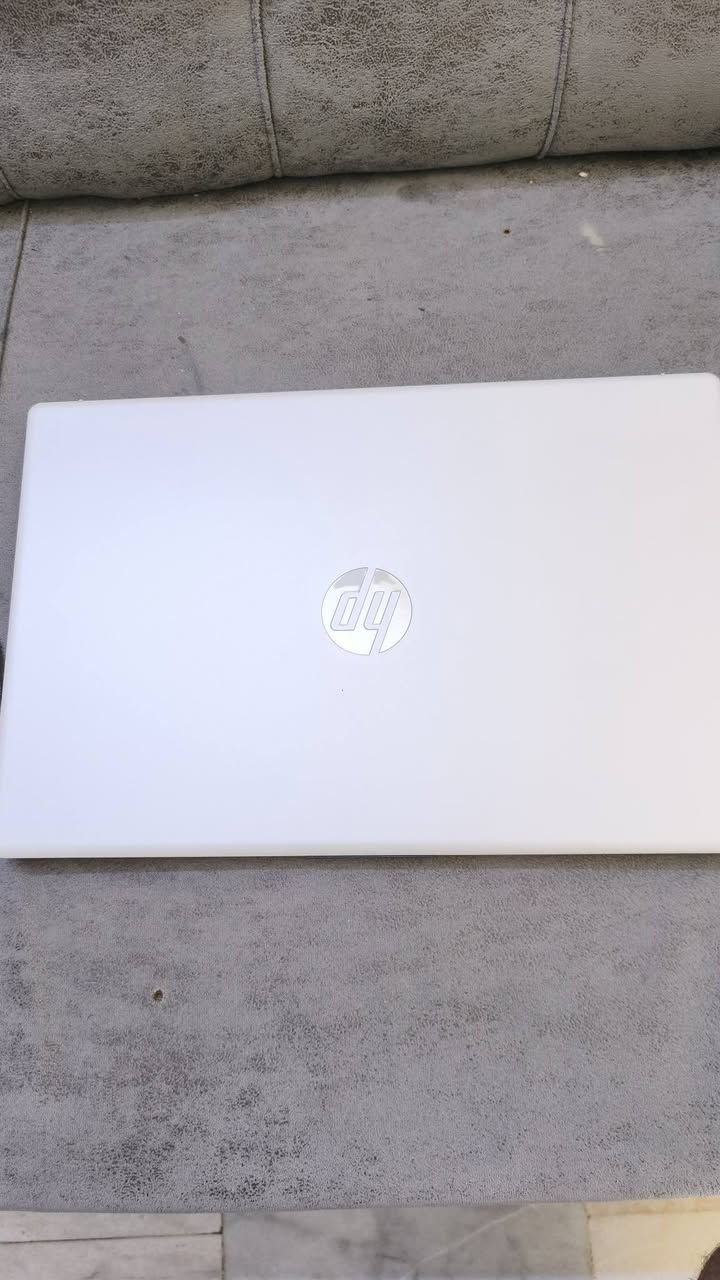 لابتوب hp مستخدم قليل جدا جدا الذاكرة 4 التخزين 256 اخر اصدار و اخر جيل الابتوب مشتغلة اقل من 10 مرات جديدة استخدام نسائي مع شاحن الاصلي و وماوس و جنطة و كل ملحقاته عدا الكارتون اشتريته من النبع رايده ب 350 الف المكان بغداد السيدية
للاستفسار 
***********
