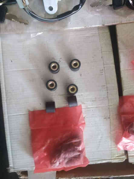 يتوفر للبيع جوزه عدد 100 سعر الوحده 2000 وخرز عدد 400 سعر الوحده 1000 مكلف بالنشر المكان حله للاتصال ***********
