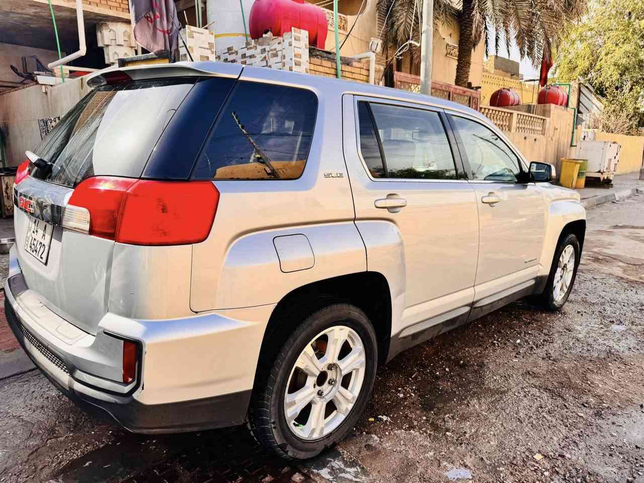 السلام عليكم للبيع جي ام سي تيران موديل2017 واردامريكي ضرر جاملغ الأمامي سياره كلش نظيفه أباسمي السعر 120 ورقه العنوان البصره الجنينه الاتصال على ( ***********)
