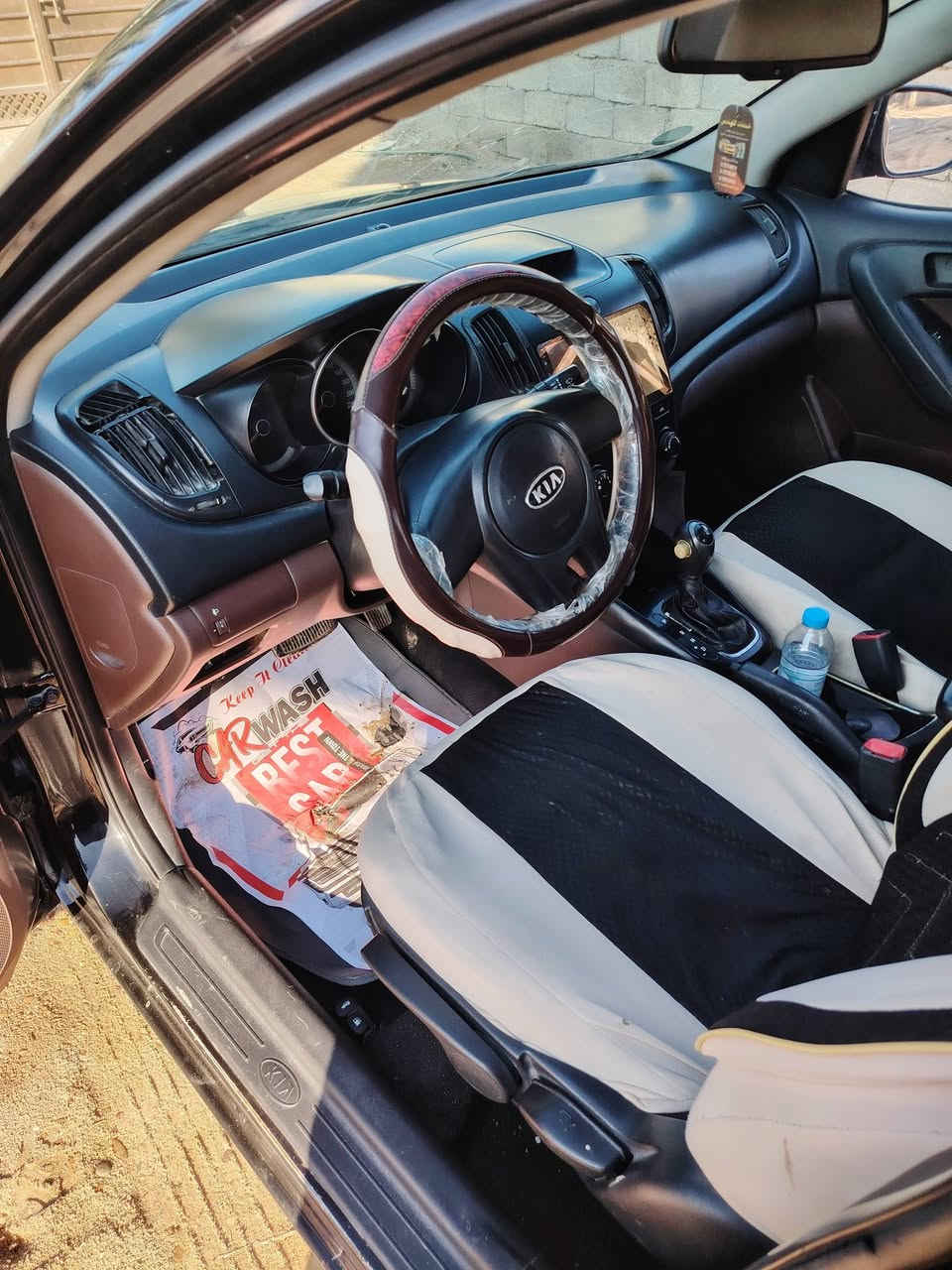 السلام عليكم كيه سيراتو 2012 رقم أربيل دولي بسمي َمكفوله كفاله محرك 1600 سياره جديده محرك كير حداديه تاير باتري بشرط سعر 95 ابيه مجال مكان سياره واسط الزبيديه ***********. ***********
