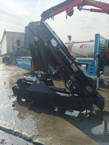 الوزن 6طن 

كرين اوربي فول سيفتي

كرين ريمونت 

موديل 2010

عدد سلايت. 2

العنوان كركوك

السعر 90اوبي مجال

***********

***********
