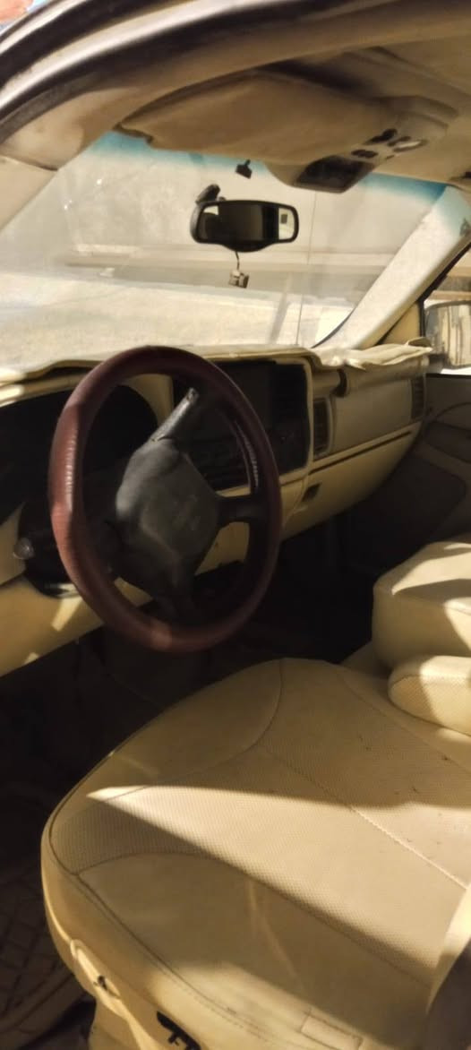 السلام عليكم
تاهو موديل 2003 
سووبر بان ست ستدات
رقم بغداد الماني السياره راعيه ب النجف موجود عندي تواصل ويا السياره كفاله مكينه كفاله الكير بي النمره البك مايرجع و الصونده مال دهن طاكه 
(مكلف ب النشر)
رقم راعيه
0788 778 9438
