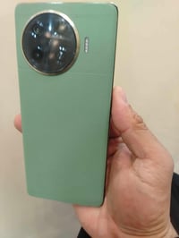 تكنو سبارك 20 برو بلص • ٢٥٦/٨+٨ • مبدل شاشة