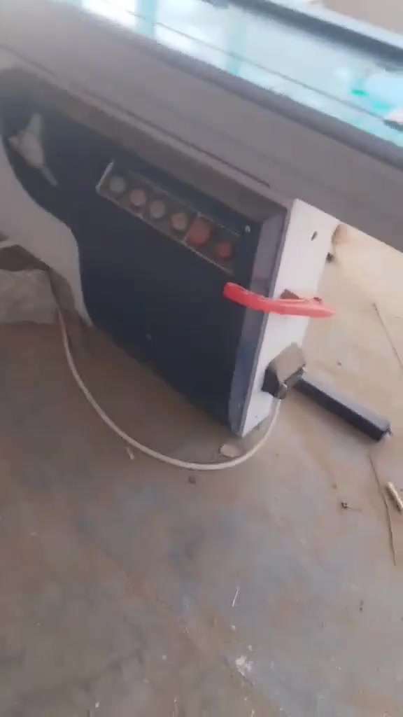 السلام عليكم
معمل للبيع
منشار صيني جديد ٣٢٠٠
مكينه شريط ٤ مراحل
ساحبت غبار جديده 
سعرهن ٦٥٠٠ مليون 
***********
بغداد
