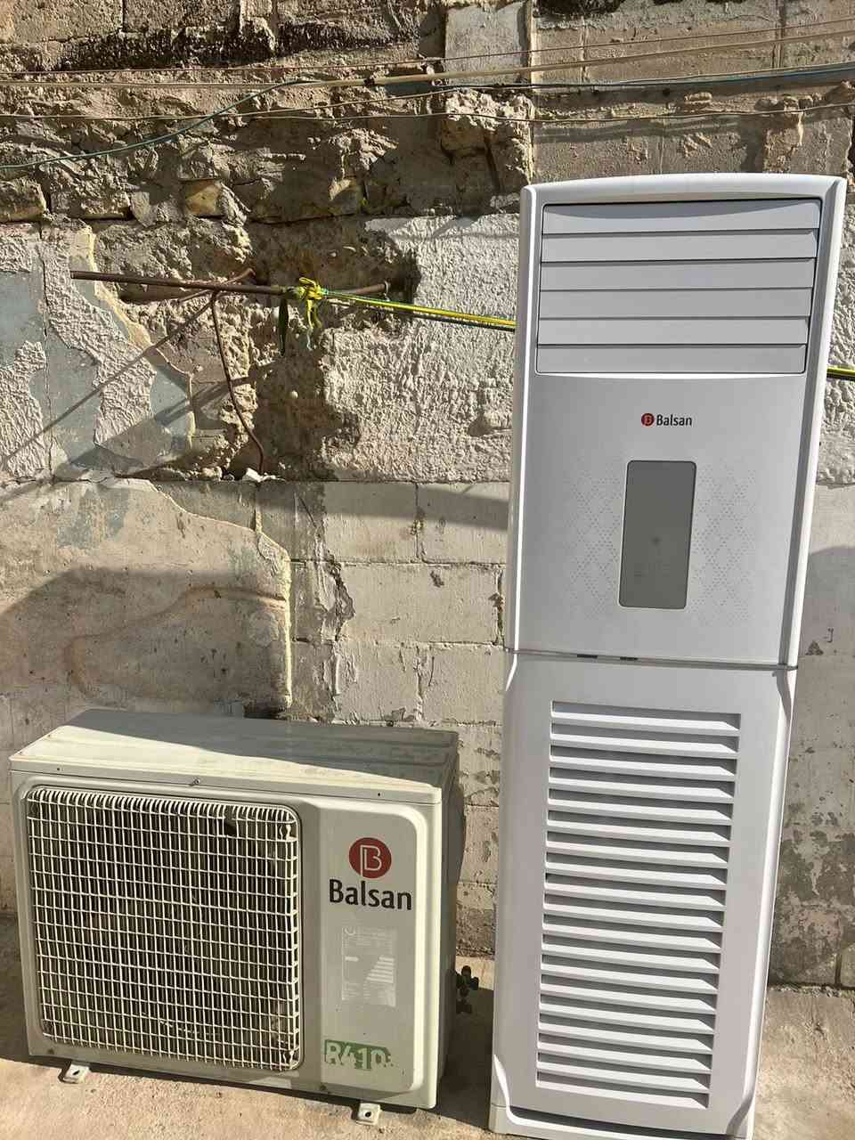 السلام عليكم عندي سبلت طنين البلسان جديد اصدار 23 غاز 410 كامل هو ملحقاته سعر 550 بي مجال بسيط العنوان بغداد تصال *********** وبي وتساب
