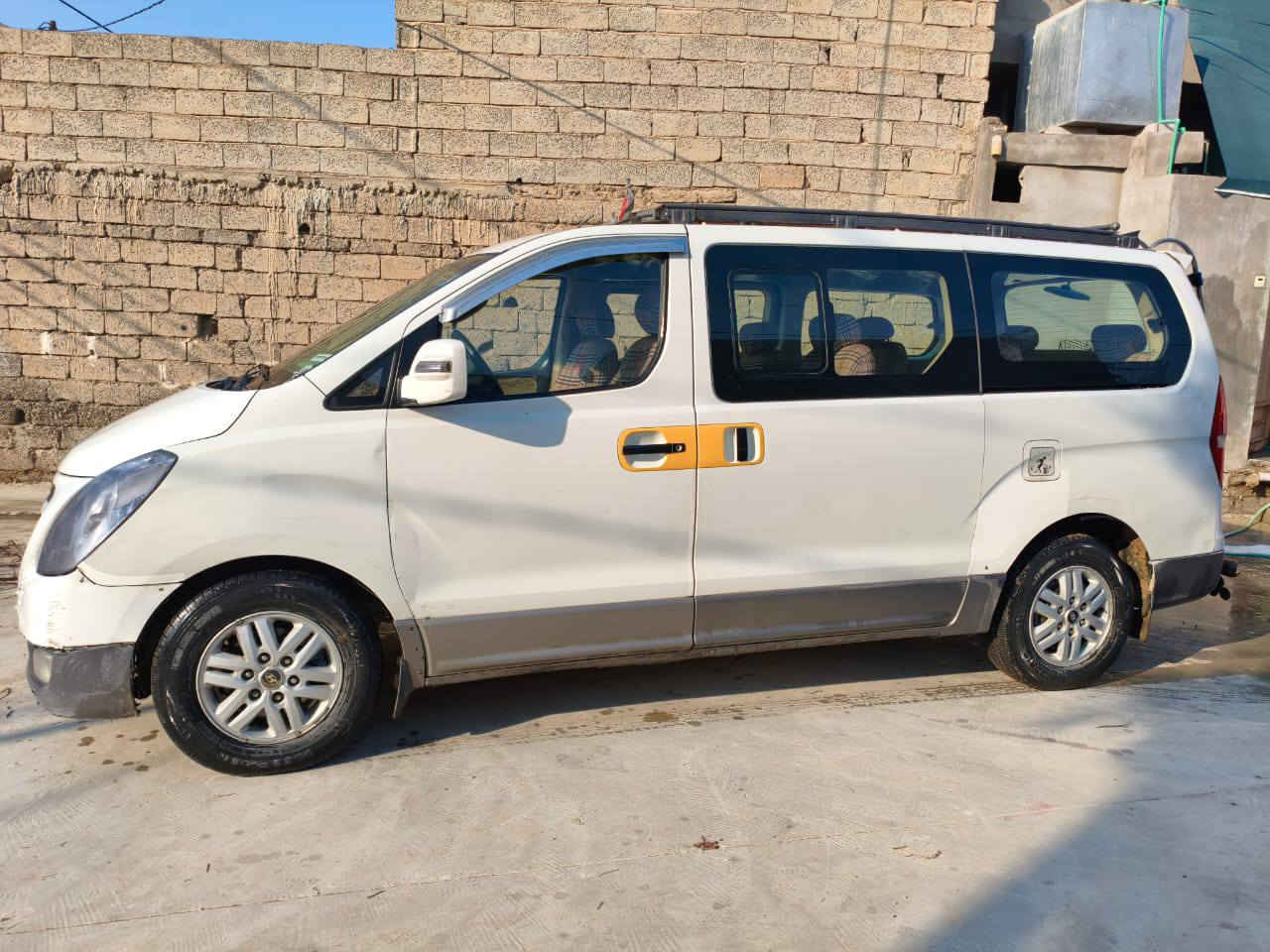 السلام عليكم
استاركس  مفتوح 2010 حافظة  رقم ديالى. مكينة جديدة. عينة و قرص سوبر جديد تدفئة تبريد هيئة وخط جديد تحكم استيرن. و السعر 147وبي مجال .
***********.......
