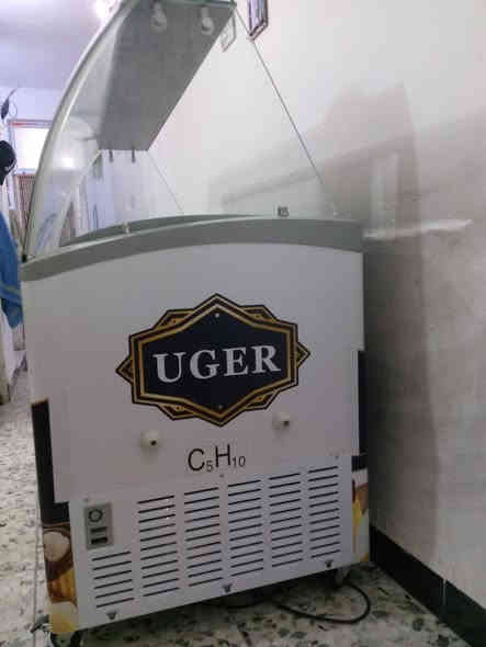 السلام عليكم 
عارضه يوكر جديده ما مستخدمه اهواي 
للبيع عدد 2 
 السعر الواحده 950000
مكان بغداد حي الجهاد
للاتصال ***********
