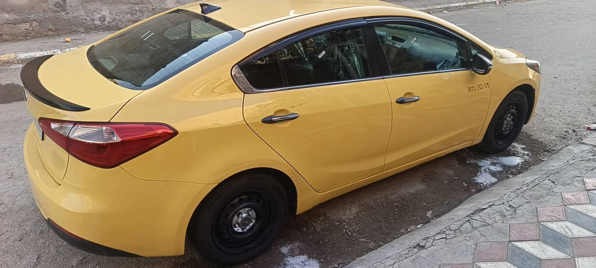 سلام عليكم فورتي البيع أو مراوس مديل 2015 ضرار بنيد وجاملغ لباقي ليبل واحد سياره جاهزه مصفره خط وبحث سعر 95 وبيه مجال مكان ناصرية مركز ***********
