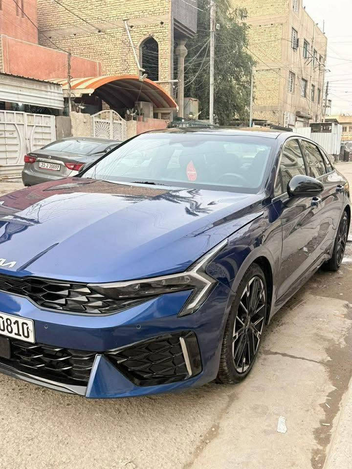 السلام عليكم
كيا K5 GT موديل 2025 فول موصفات اربيل

ماشيه 10 الف

1-مكينه 2.5 تيربو 

2-مازدات ذكيه تصعد وتنزل وتفتر معه لاستدارة 

3-كشافات ضباب 5 كامرات بصمه

3-بك لايت LED

4-أشاير بالمري 

5- قماره البانوراما فتحتين

6-6 حساسات إماميه 

7- 6 حساسات خلفيه 

8-رادارات محيطيه امامي خلفي جانبي 

9-قياده ذاتيه 

10-توقف ذاتي

11-ستيرن حرف D رجاج 

12-تحديد مسار 

13-رادار تفاعلي 

14-مثبت سرعه

15-أوامر صوتيه 

16- شاشه متصله 

17-شاشة اعطال 

18-شاشة تكيف لمس 

19-هندبريك بصمه 

20- وضعيات قياده 

21-شحن لاسلكي 

22-اوتو هولد 

23-كرسي كهربائي جلد 

24-تدفئة مقاعد إماميه وتبريد

25-تدفئة ستيرن 

26-سماعات BOSE 

27-أضويه داخليه لمس 

28-داخل اسود بخياطة ال neon green

29-دبل جام

30-دفع رباعيAWD or TWD

31-تشغيل عن بعد

32- اضويه ترحيب عد القتراب

33-ستيرن رجاج منبه

وباقي المواصفات معروفه 

السعر : 195 ورقة 

حادثها موضح بالصور تبديل بنيد وباب 

 جاملغ تصليح ( درجة اولى ) 

*********** واتس اب
