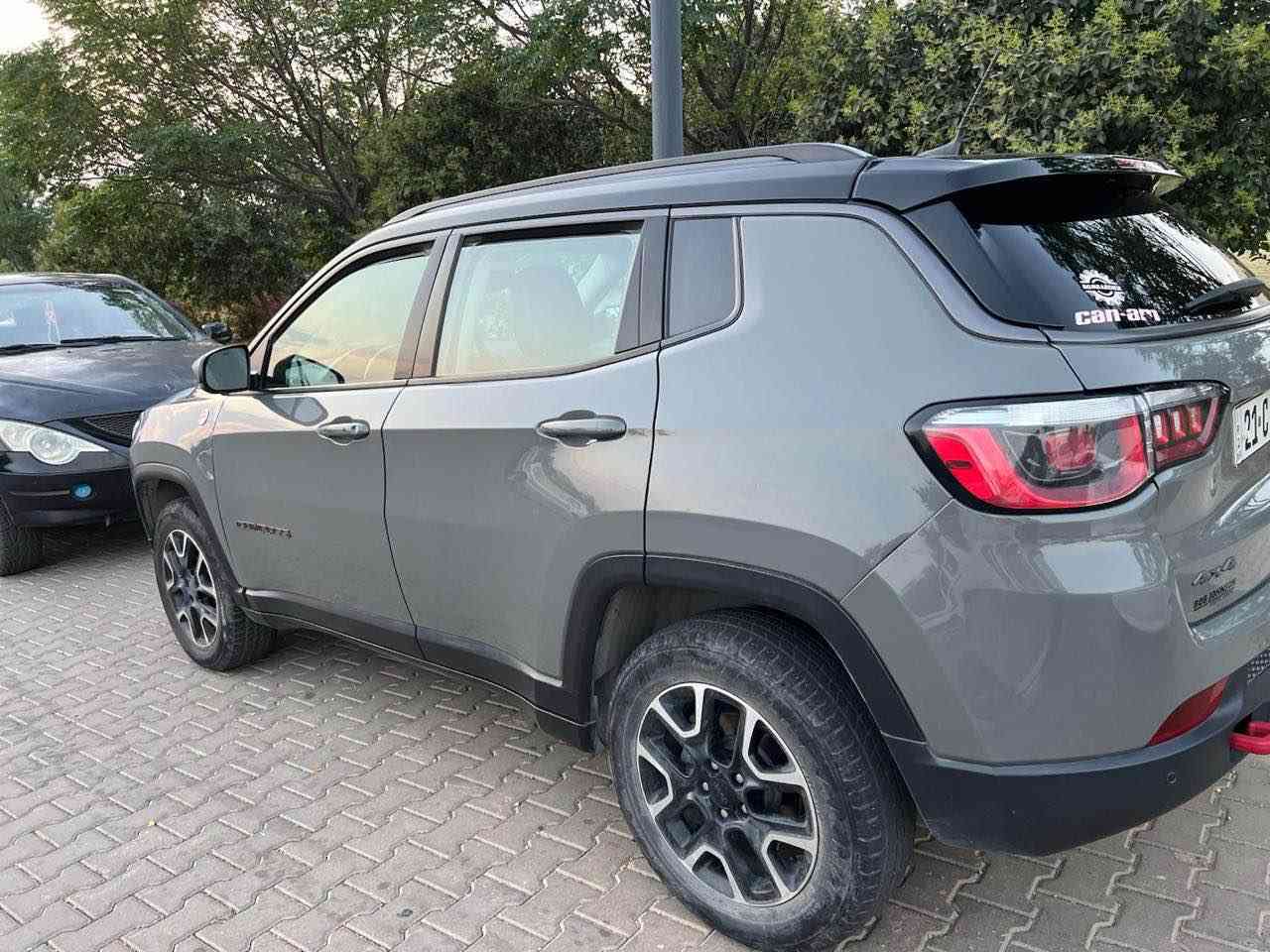 جێب کۆمپاس ٢٠١٢ فوول موسەفات بەس سلایت نیە بیلاد سەقف ڕەش سەنەوی تازەیە بەناوی خۆمەوە ٣ پارچەی بەس پەمپە رنگی چیمەنتۆیی ***********/*********** سعری ١٤٠ معامەلە تکای ەئەگەر موشتەری نیت مەسج و تەلەفۆن مەکە السليمانية, العراق
