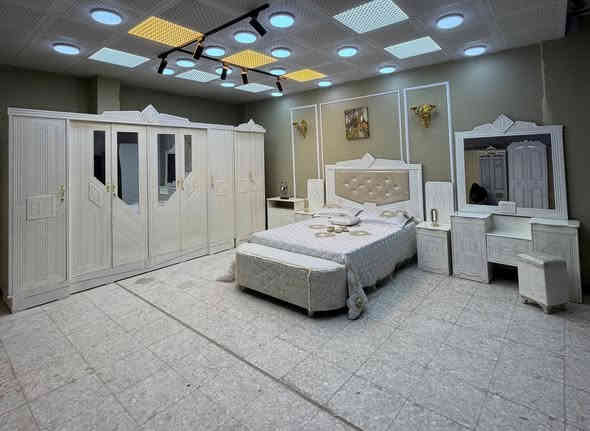 💰 السعر: مليون دينار فقط – غرفة جديدة وجاهزة
📞 للحجز والاستفسار واتساب: ***********

🛏️ غرفة نوم فخمة – خشب خفيف سوكي / درجة اقتصادية – طابق واحد
• داخل معاكس 3ملم – خارج تحفير SNS انديف 5ملم
• صبغ حراري درجة أولى
• كنتور 6 أبواب – 9 قطع كاملة
• سرير بلاويد أسود (6 أرجل)
• قياس الكنتور: ارتفاع 2.40 × عرض 3.20

✨ الإضافات:
• دوشك: 135 ألف
• شازلون مقعد: 50 ألف
• شازلون مخزن: 75 ألف
• طابورية: 15 ألف
• زاوية تصميم كنتوري بنفس ارتفاع الكنتور

🛠️ فحص قبل الاستلام

🚚 التوصيل:
• بغداد: توصيل وشد مجاني (الأطراف 50 ألف)
• المحافظات: حسب البعد
