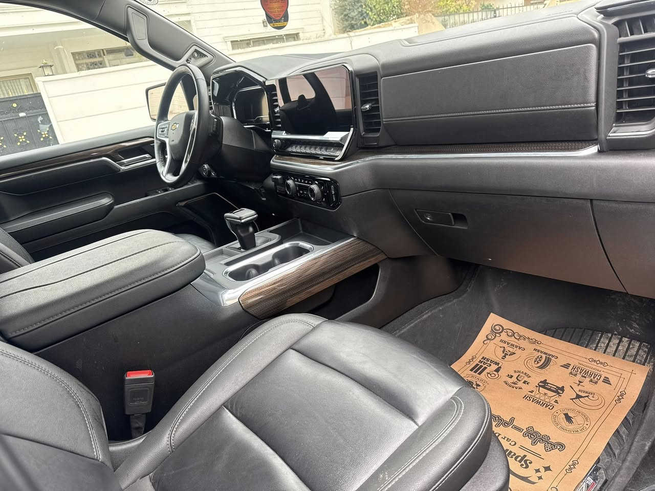 السلام عليكم من رخصة الادمن المحترم والاعضاء الكرام
سلفرادو 2024 مواصفات Z71  اصل السياره بمعنى الكلمة جديدة جدا جدا ماشيه فقط ((( 18 ))) الف يعني اخت الصفر  محرك 5300 ال 8 سلندر المرغوب طبعا فور ويل 4X4 

دشبول تاهو 

باب طويل بودي قصير المرغوب 

سياره مميزة جدا جدا 

موقع اربيل  رقم هزه فحص كله جديد مباشرة تحويل .. 

بجم كبس برغي ممفتوح ضرره جانبي 

قطعتين وشويه صبغ فقطططط

تفاصيل …

لون ازرق بحري مميز جدا جدا  

شاشات الكتروني كير طرح المرغوب

كير بالستيرن ايضا رياضي  

كشن كهرباء 

كامرات عدد 5  دواره 

شاشات الكتروني كثير من الاوبشنات 

كشنات تدفئة وتبريد وستيرن تدفئة 

رادار امامي 

نقاط عمياء جوانب

شاحن واير ليس 

شغال عن بعد بصمات ابواب وتشغيل 

مرفعة امامي ترفيع ٢ ونص انج 

الاضافات ..

دوسات بلاد .. قبغ بودي  .. ويل كب وتاير جبلي ٢٠ امريكي اصل مميز جدا جدا 

ويل مميز ايضا 

صبغ فقط جاملغ خلفي باب بدون شاصي كفالة عامة باقي السياره

ايرباك فقط برده 

السياره من كل النواحي جديدة جدا من التفاصيل 

يعني جاهزه ماتحتاج اي مصاريف 

صور امريكا مرفقة بالمنشور فقط هذه ضرره واضح بجم كبس كلبس مامفتوح بيها 

السعر … 365   ورقه مجال بسيط للشراي واتشرف بالجميع 

مكان اربيل متوفر واتساب عل نفس الرقم فديو كامل التفاصيل 

***********
