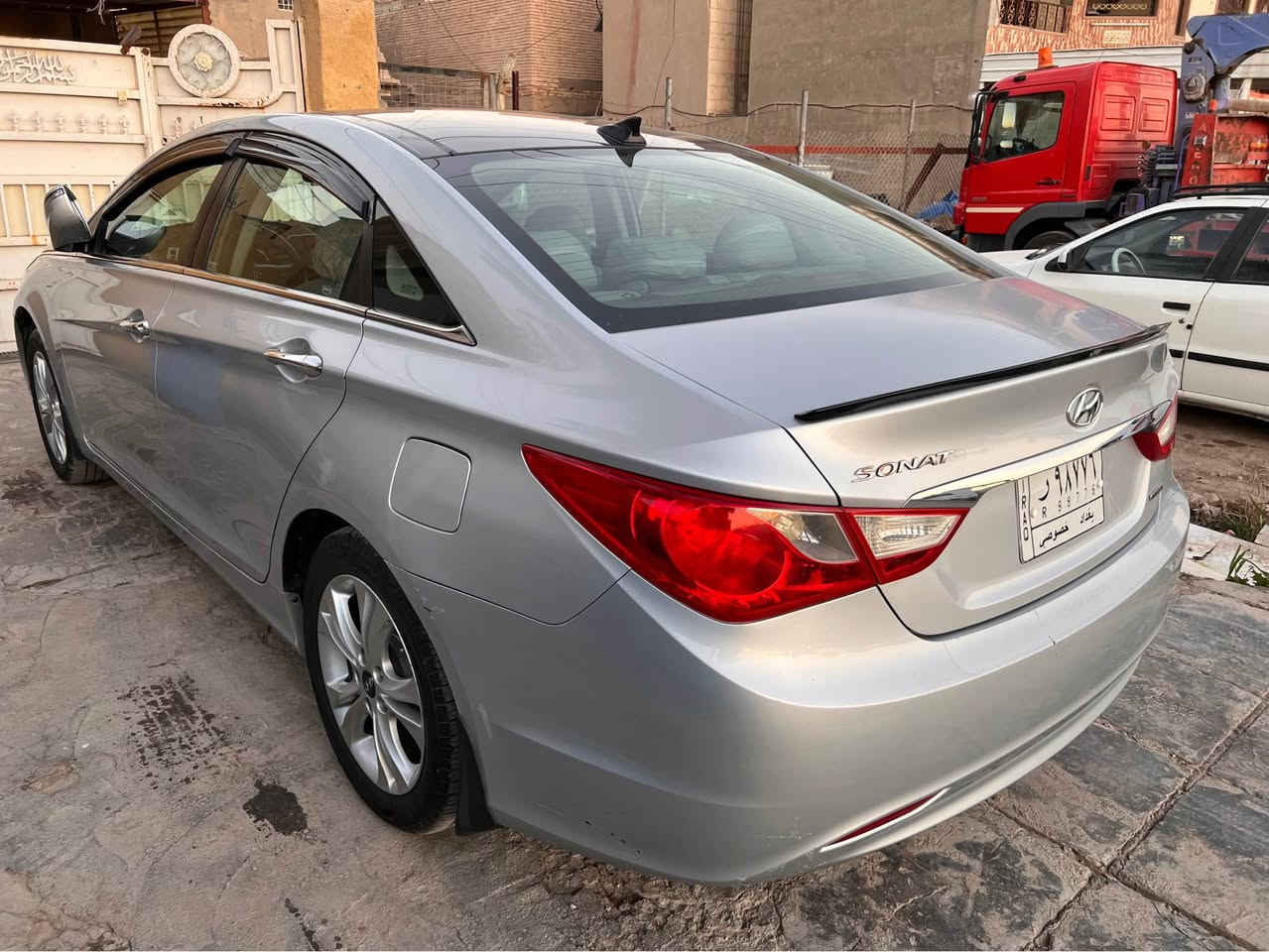 سوناتا 2013 وارد امريكي فول موصفات ماشيه 100مكفوله كفاله عامه بيه على كد اشبر بالجاملغ الامامي بـSSĀŠـَس ترهم بيع او مراوس مكاني غزاليه يم المرور *********** بغداد, العراق
