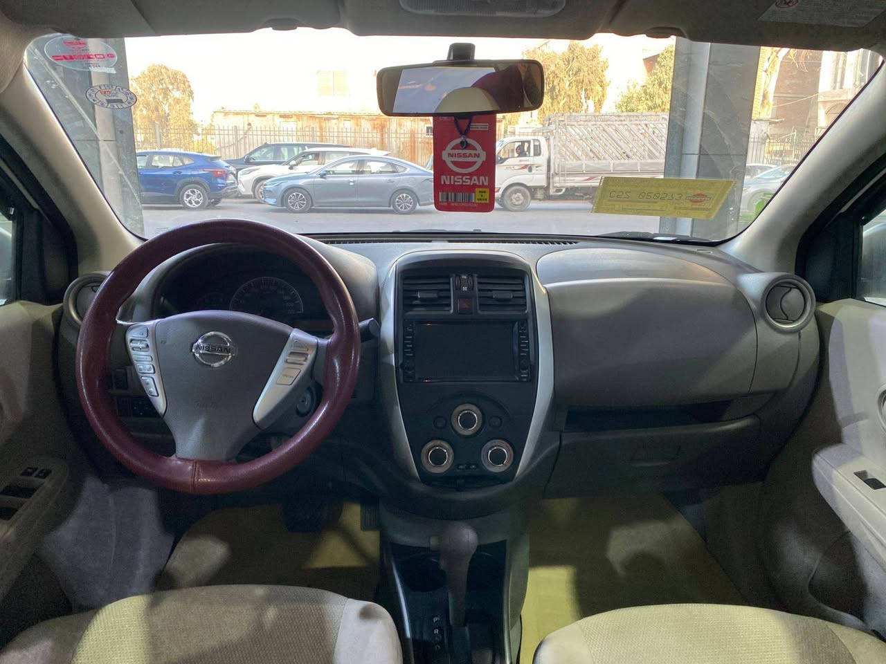 السلام عليكم نيسان سني موديل ٢٠٢٥ ماشيه ٢٧ الف رقم اربيل الجديد مكفوله 
 والعنوان بغداد زيونه مقابل ملعب الشعب
***********
