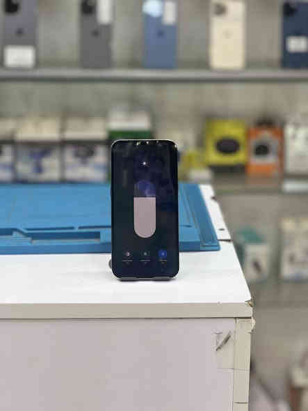 يالله 
للبيع ايفون  13 بروماكس         💜 

 مبدل ضهر فقط اصلي 
ويقره مسج كاميرا 
كاميراته شغالات كلهن  
ذاكرته 256

رقم نموذج m

عربي شرق اوسط  

مابي اي خلل  

بطاريته ٨٢

نضافته 💯 

كلشي ضمان  شرط فحص وين مايعجبك 

فيس ايدي شغال🤍     

تصال ✔️

صوت ✔️

كاميرات ✔️

واي فآي ✔️

شحن ✔️

نت ✔️

كاميرات ✔️

كله ضمان شرط سبوع كامل 

سعره 660 مجاله شي بسيط جدا  

 

ملحقاته شاحنه كفر لاصق 

بغداد حي العامل سوق شعبي 

مركز براند *********** واتس 

 تيك توك bra7nd1

يوجد توصيل🚚 هو
