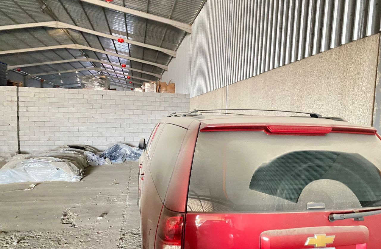 السلام عليكم سوبربان 8 برغي فحل موديل 2012 خليجي 
مواصفات LT وكالة الغانم كفاله عامه حتى الدعاميات  
من ضربه وصبغ وتبديل وبارد مكينه وكير ابلاد مامفتوحات 
أسخدام شخصي مال بيت جديده السيارة احلى من الصور 
سياره معروفة على مستوى العراق من الشمال إلى الجنوب 
رقم بصرة خصوصي الانكليزي الدولي بأسمي 
تحويل ثاني يوم السيارة اصولية بت اصولية بت اصولية 
لا تسجيل جديد ولا نقل جثه ولا متؤمه مايحتاج سوال بعد 
كلشي واضح يمك السيارة صارلها 6 سنوات عندي 
العنوان: البصرة
الشراي يتصل وبالخدمة رقم الموبايل : ***********
