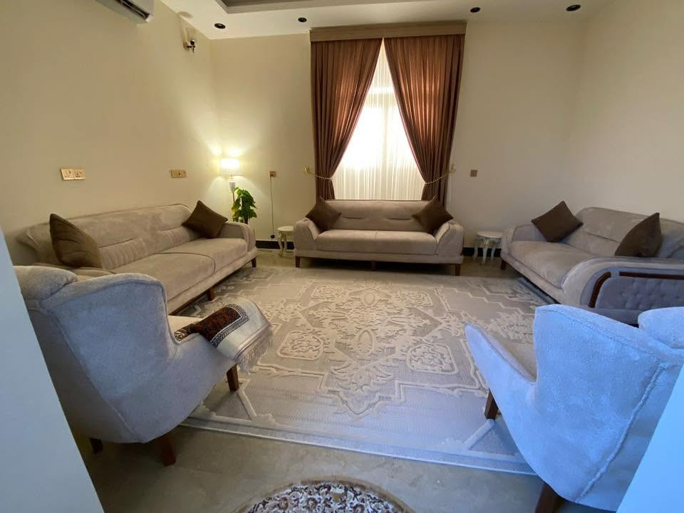 🏡 بيت حديث البناء 2025
📍 حي الفرات / مجمع الضباط السكني

📌 مجاور مجمع بروج السكني

📌 خلف جامعة المشرق

✨ تصميم عصري وتشطيب فاخر يليق بالذوق الراقي

📐 المساحة: 150 متر

🏢 مكون من: طابقين + غرفة بالطابق الثالث

💎 أرضيات مرمر فخمة

🛠️ جميع المواصفات حديثة وجاهز للسكن فوراً

📄 طابو زراعي سند 25

📍 موقع مميز وهادئ وقريب من جميع الخدمات

📞 للاستفسار:

***********
