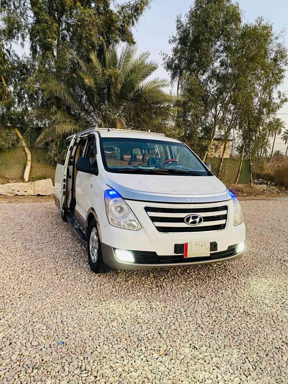 ستاركس موديل 12 رقم واسط سنويه جديده مصفره مكينه وكير بعدهن عل ضمان محوره صارله يومن تخم تاير جديد بيه باب صدر بدله وبيه شبر صبغ بل تكمه مشر عليه بيه صوره مكان بابل  ***********
