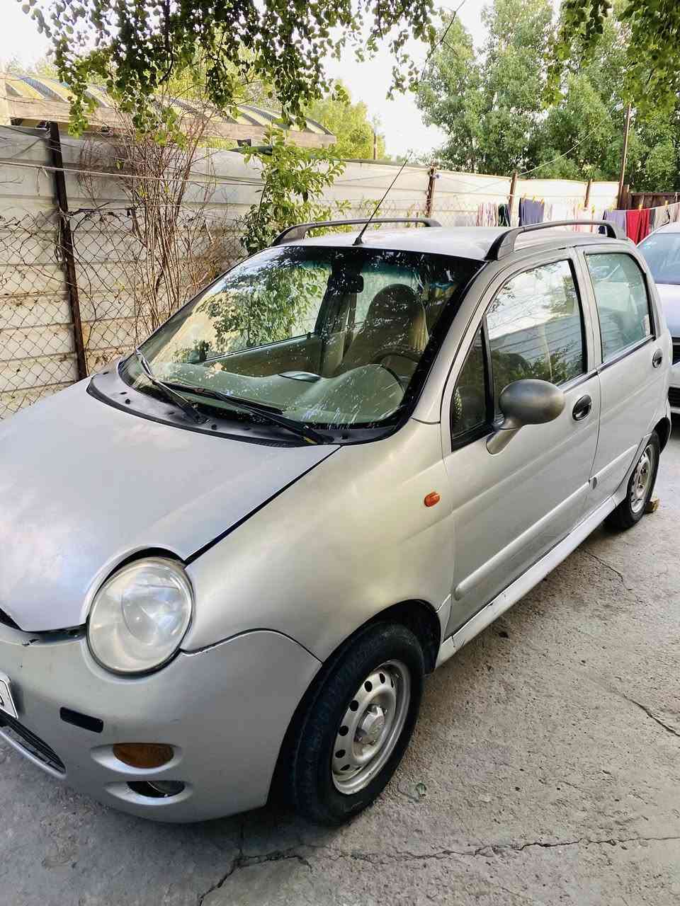 كيوكيو موديل 2012 بسمي رقم بغداد انكليزي السياره هزه جديده خير من الله تبريد شغال محرك كير اوتو السعر 30 وبيه مجال للتصال على الرقم ***********  المنطقه حي الجهاد
