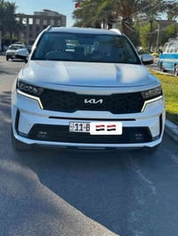 سورنتو مديل ٢٢رقم بغداد بأسمي  ماشيه ٣٤ مكفوله حجم المكينه ٦ سلندر  ال...