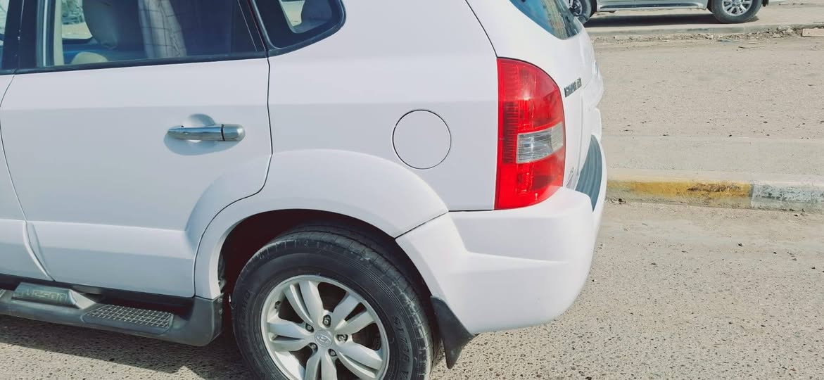 السلام عليكم '
توسان للبيع رقم بغداد نگليزي  موديل 2009 سنويتها لل 28 مكينه 2000 مكفوله ماعدة فقط بلجنطة تكحيل واضح بالسونار تخم تاير حدادية تبريد تدفئة السيارة كير مكينه خير من الله السعر 125 وبي مجال للشراي مكان السيارة بابل الشوملي..اخوان مكلف بالنشر رقم صاحب السيارة اتصل وتدلل
***********
***********
