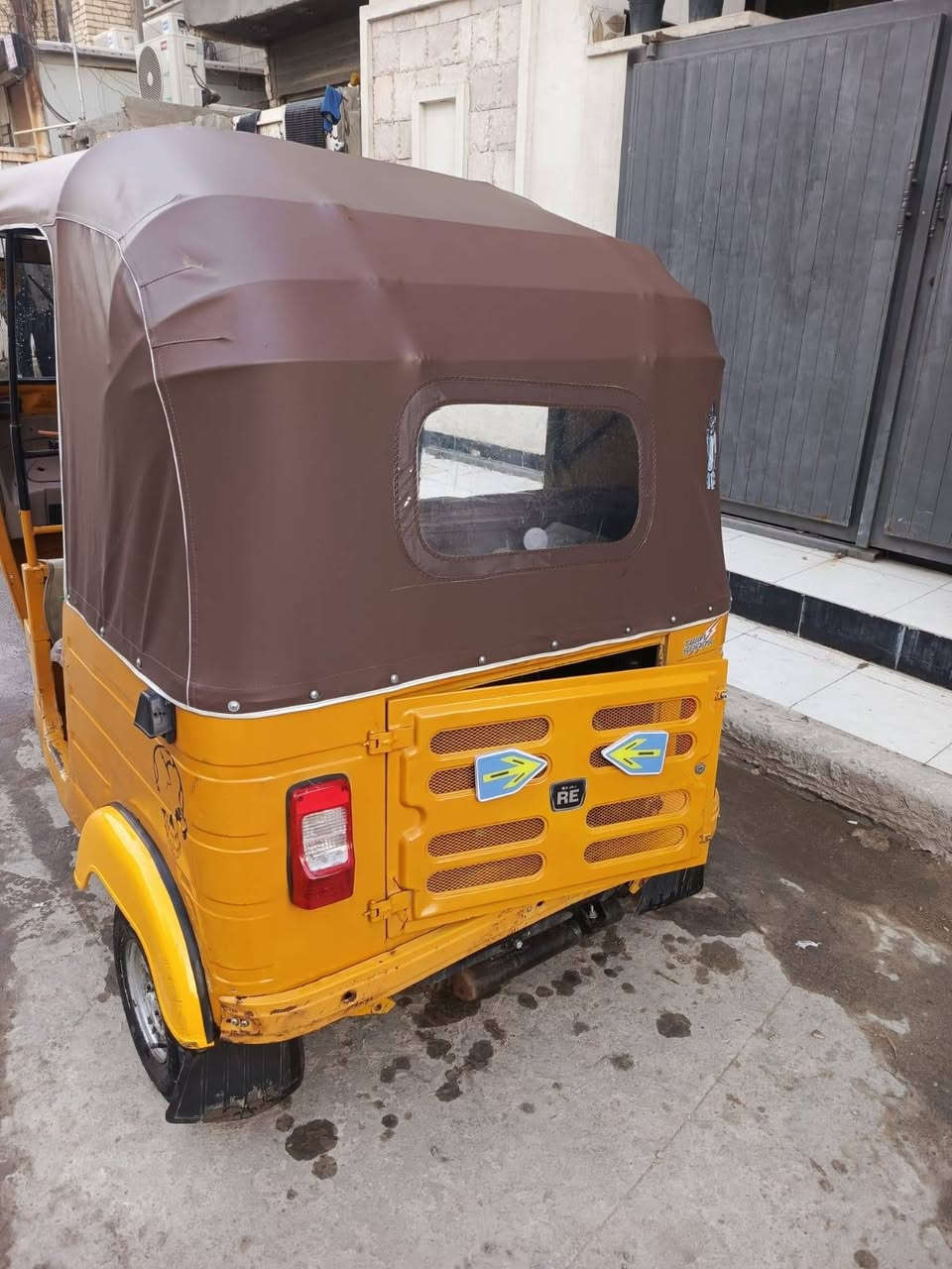 تفاصيل بل فديو باجاج  مديل ١٨  اوراق كامله  كير ومكينه خير من الله بدي كدامك نضيف مال عيشه من ايدك للشارع ربع متصرف عليها سعرها ٣،٧٥٠ الموقع الأمين الثانية شارع النواب *********** واتساب موجود
