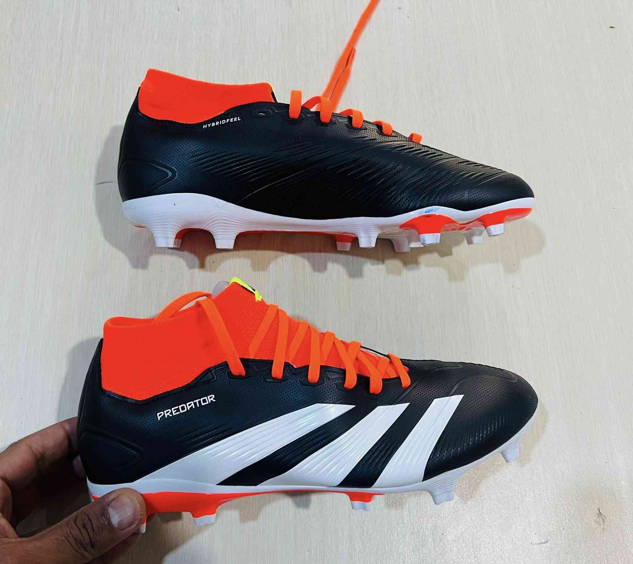 تحفه شرط
ادداس اخر اصدار 
اصلي اورجنل وكاله 
اورجنل شرط غير مستخدم 
قياس40 
سعر خاص 
توصيل موجود 
واتساب متوفر 
***********
