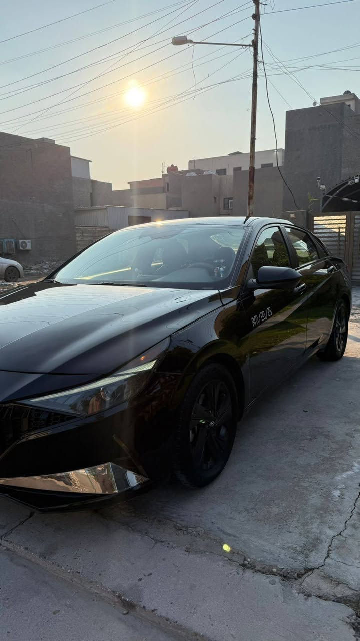 سلام عليكم
النترة موديل 2021
مواصفات نص فول
1-بصمة
2-حساسات خلفية امامية جانبية
3-تحكم ستيرن جهتين
4-كروز كونترول + مثبت مسار
كير او مكينة كفالة 
صدر جديد 
تخم تاير جديد 
باتري جديد 
حادث قطعتين جاملغ اليمين بل عراق 
حادث الوارد ربع بنيد او بارد بل جاملغ اليسر خفيف
حادث ما واصل للدواخل موضح بل صور
***********
اتصال فقط
