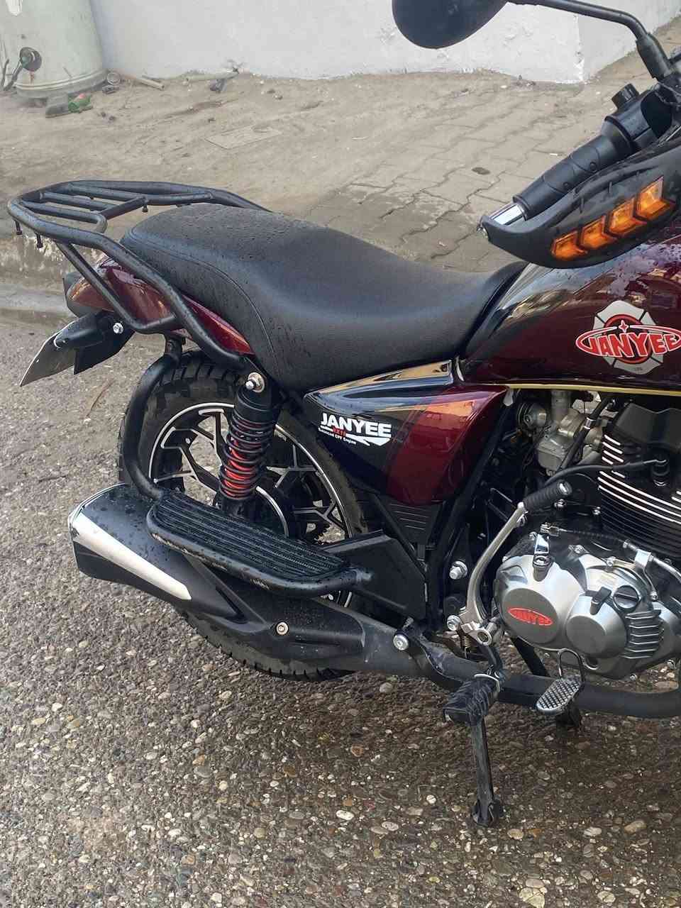 سلام عليكم 
دراجه للبيع رقم صلاح الدين مشروع وطني شرط تحويل
صفر كيلو متر مماشيه شي قليل مكاني كركوك 
السعر ١٩٠٠ وبي مجال مصار شهر من طالع من الوكيل مشتريها ٢٢٥٠ سبب البيع ضروف 
***********
