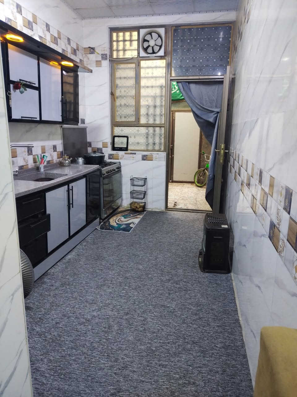 سلام عليكم 
بيت للبيع مساحه ١٠٠م كربلاء قرب مستشفى العباسي الاهلي منطقة الجاير خلف صدلية صافي صفا عن الشارع العام ٣٠م بناء جديد سند ٢٥ طابق واحد بناء جديد عن الامام الحسين ع مشي ربع ساعة للاستفسار اكثر *********** صاحب البيت مباشر للاستفسار اكثر على خاص او اتصال وشكرا
