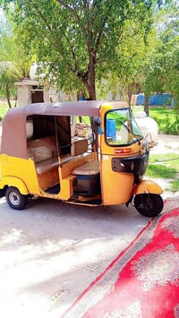 تكتك لبيع موديل 20بلاديه سعر 680رقم 07771592595