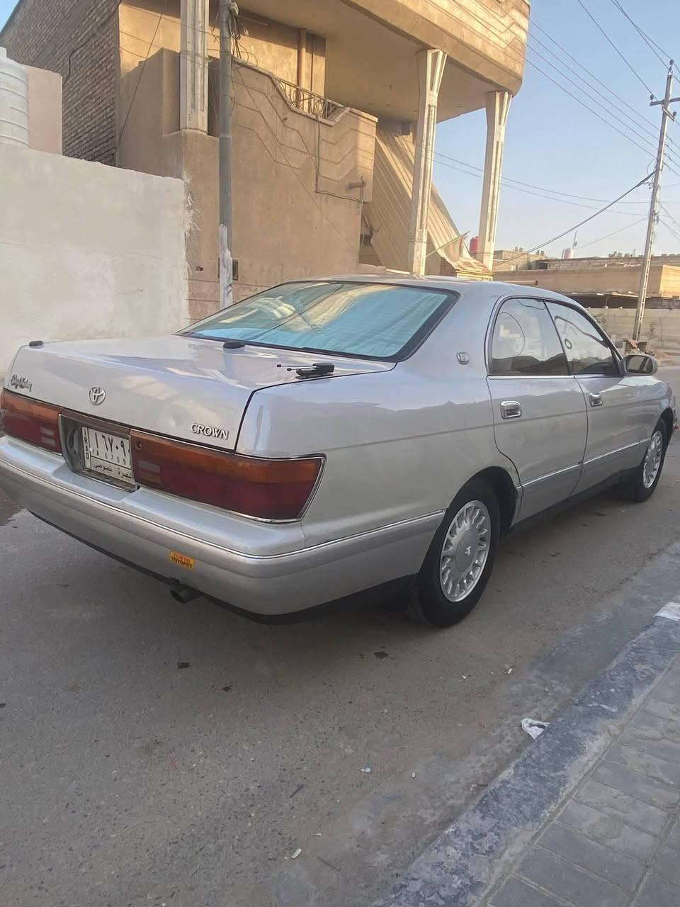 السلام عليكم سياره بطه منفصل للبيع 
سياره مكفوله من الكصه ونقل الجثه والعيب الشرعي  السياره جديده ما ناقصها شي ميكه وكير فيفتي جدد غرفتها جديده تبريدها شغال بس ناقصه غاز والحداديه حلو خير من الله 
السعر 68 وبيها مجال 
للاستفسار اتصل *********** متواجد على الواتساب
