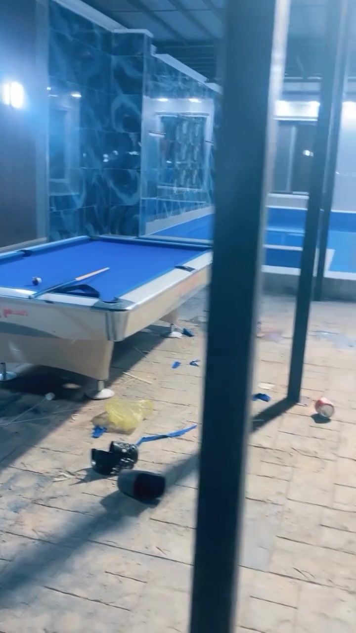 السلام عليكم بلياردات مستخدمه قليل للبيع مع الضمان يوجد شد ونقل كافه محافظات العراق
_____________________________________
يوجد جميع انواع البليارد الجديد مع ضمان اقل قطعه 5 سنوات 
________________________________________
يوجد جميع مستلزمات البلياردو وبأنسب الاسعار 
____________________________________
للحجز والاستفسار ***********                       ***********.     🎱🎱🎱
بغداد حافظ القاضي
