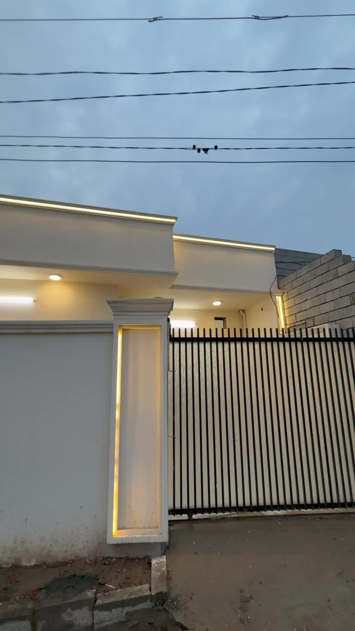 دار للبيع _كركوك _حي بدر 

🏡قرب جامعه جعفر صادق 🏡

مساحه الكلية ١٦٠م  *

نوع العقار #زراعي 

عمر البناء #صفر  

تواصل ع هاذه الرقم
***********
