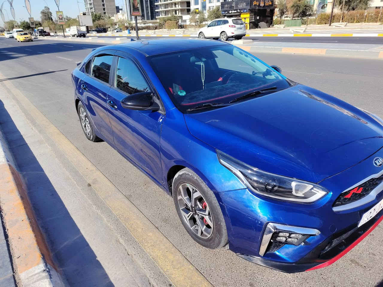 سلام عليكم 
العنوان بغداد حي النصر
السعر خاص ارقم
***********
