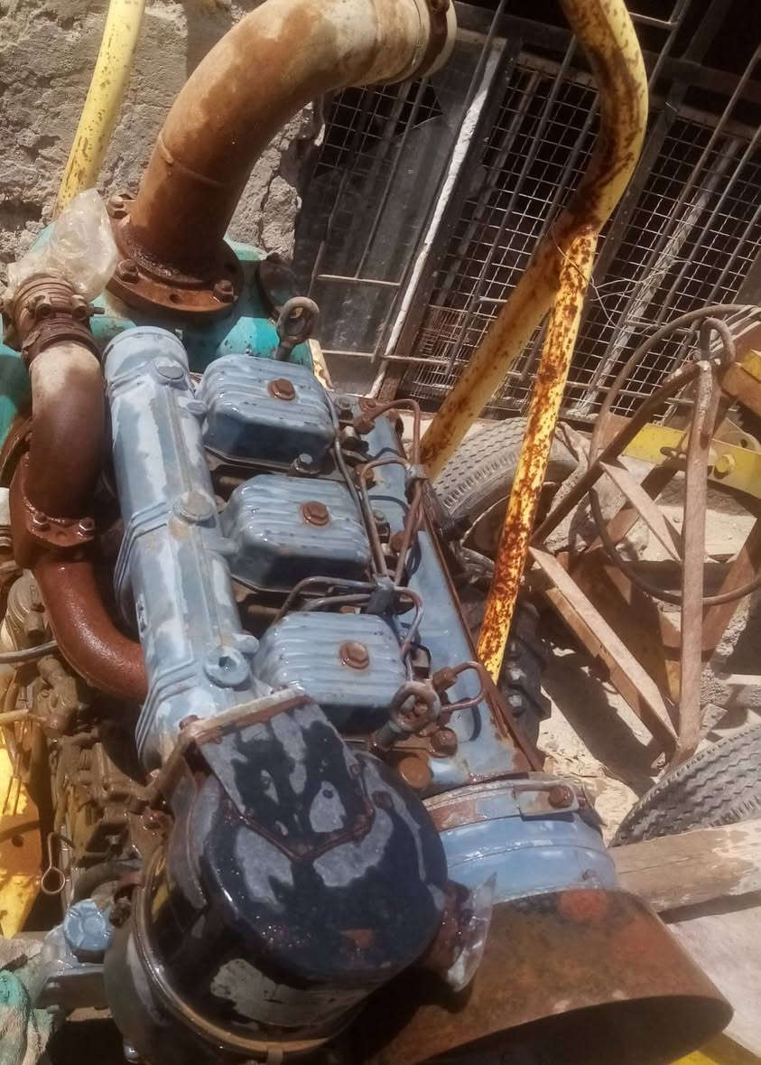 لبيع مضخه ماء ضغط عالي دويز إيطالي 3بستم مكانه ناصريه مركز ***********
