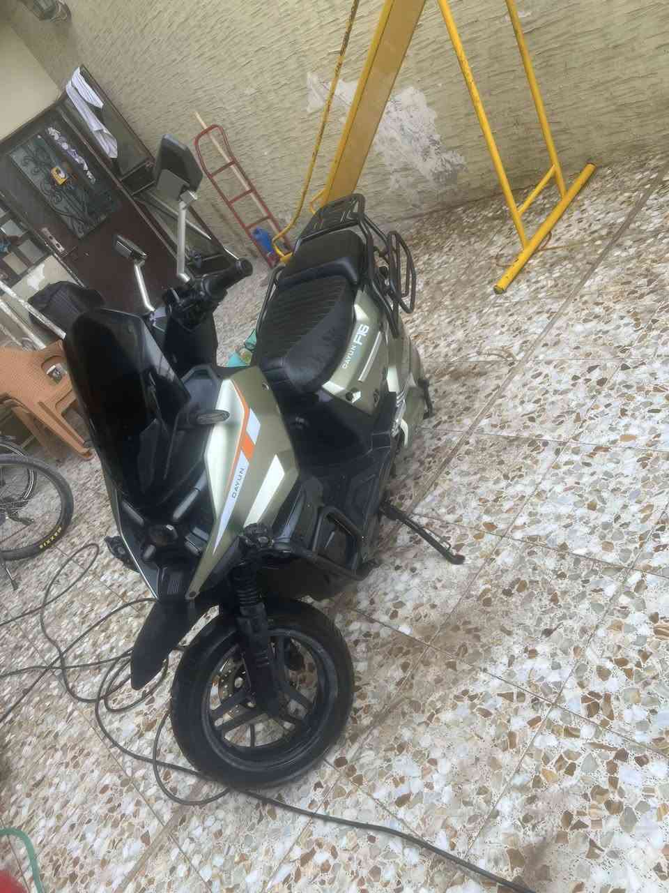السلام عليكم 
دايوان اباتشي شحن 
ليثيوم نظيفه وحلوه 
فوووول موصفات 
تثبيت سرعه وبك 
السعر 1200 
***********
بغداد
