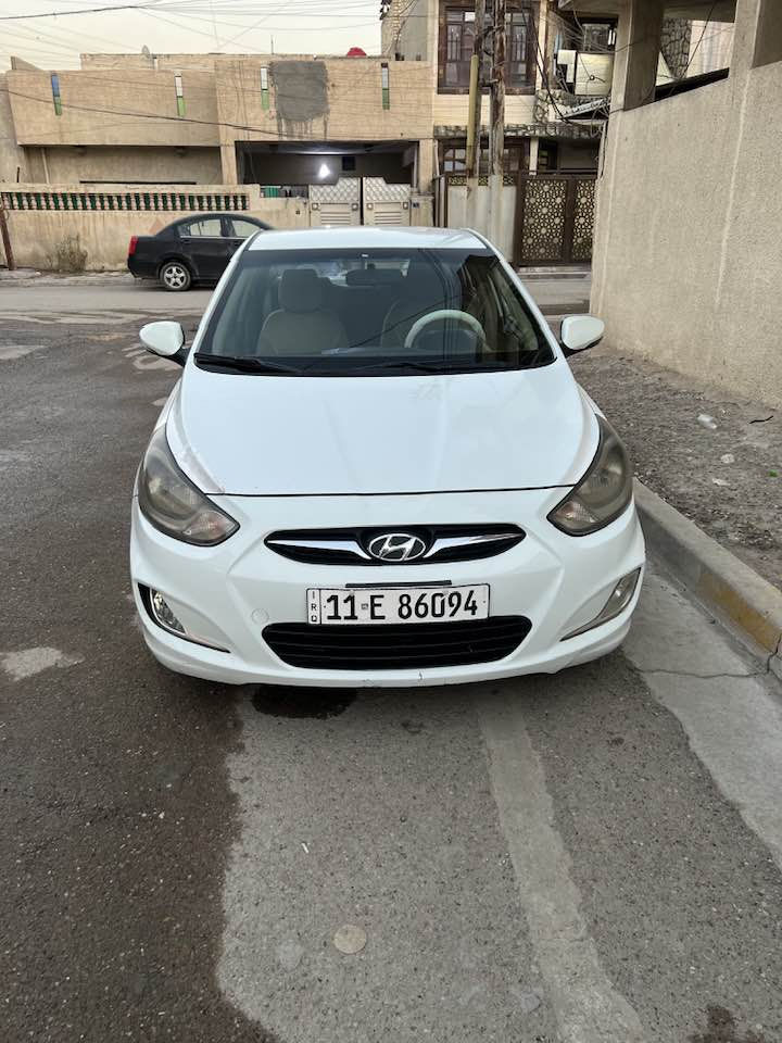 السلام عليكم 
اكسنت موديل 13 
بدون صبغ بيه شبرين بارد 
السياره حلوه و نضيفه 
ماشيه 84 السياره مال بيت 
سونار موجود 

مجاول جديده بلكات جديده نوزلات جديده فيت بم جديد وتر بم جديد 
بيه شاشه اندرويد 

السعر 110 وبيه مجال 

واتس ***********
