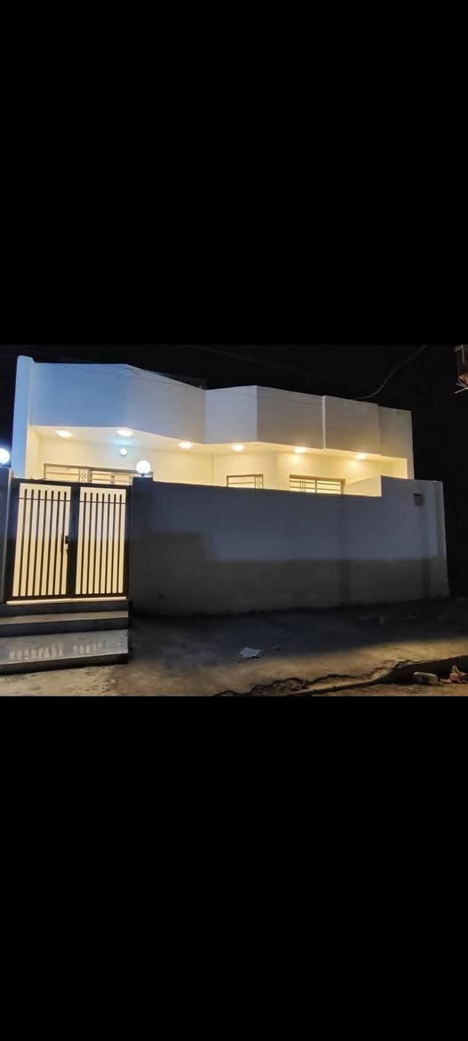 دار ١٠٠م حي العرضات الاولى طابق واحد بناء حديث شغل راقي جاهز للسكن طابق
***********
