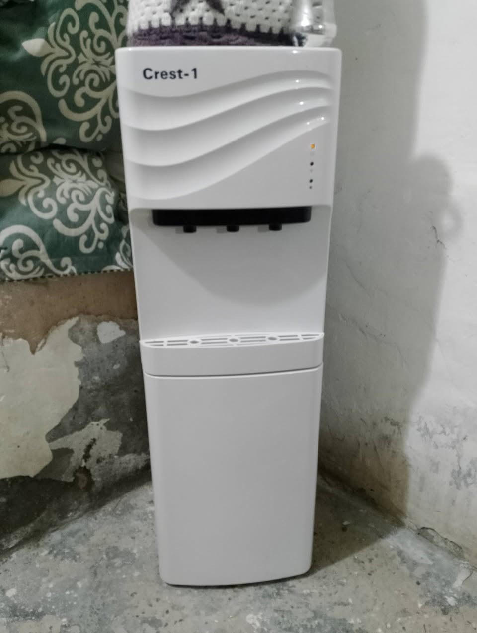 سلام عليكم غراض بيت للبيع المكان بغداد ***********
