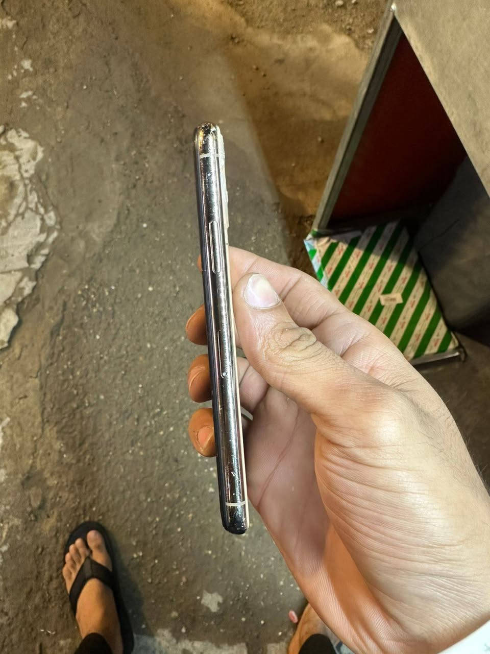 يا الله سلام عليكم 
ايفون 11برو عادي 
ذاكرة 64
بطاريه مبدله 
شاشه مبدله جهاز حلو مال بيت 
السعر خاص 
رقم تليفون ***********
عنواني بغداد
