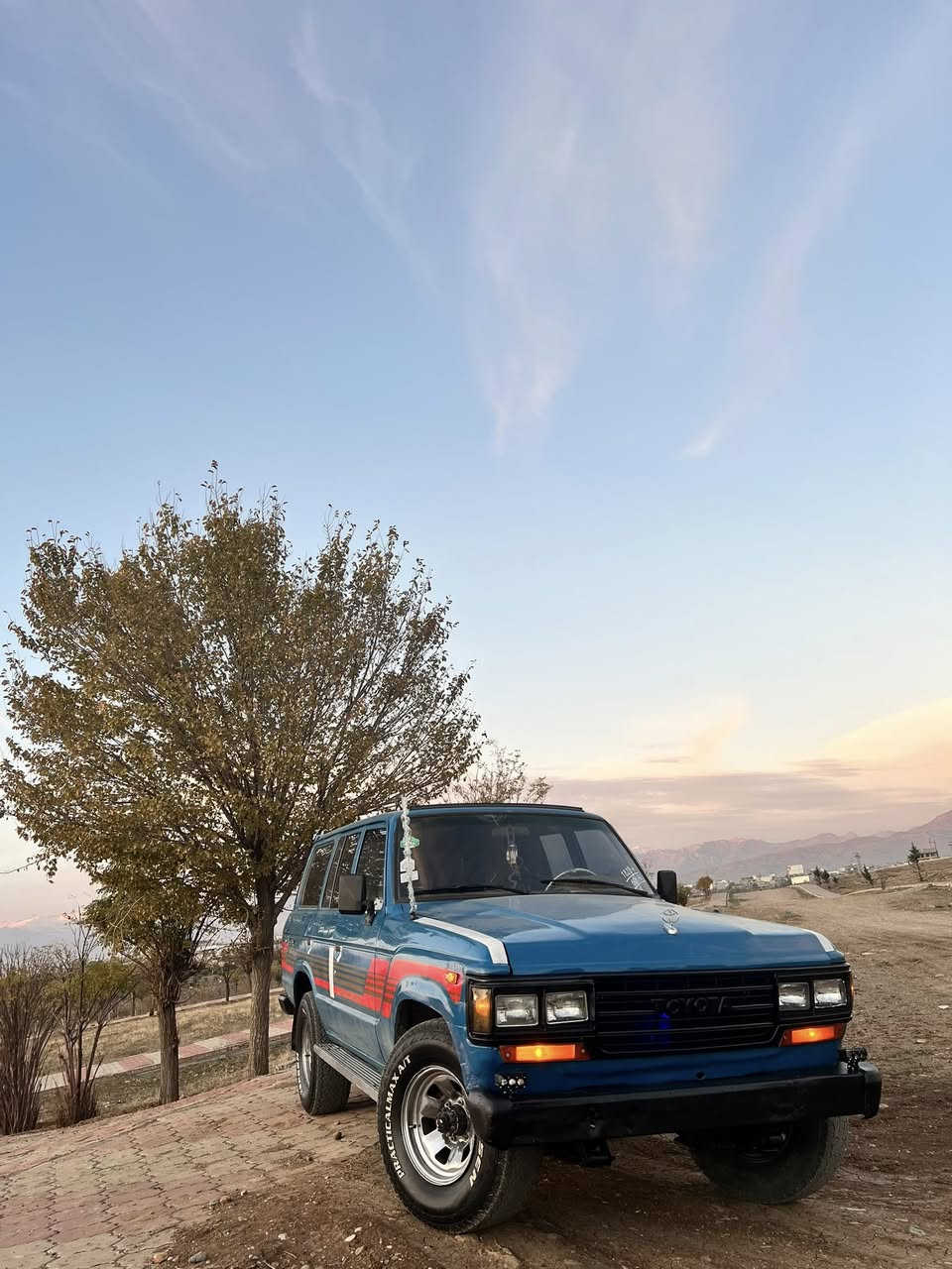 سڵاوی خواتان لێبێت هاو ڕێیان
ئەدمین ❤️❤️
لاند گرۆزەر (4x4) ئاڕم پلاستیک سلێمانی ماشااللەی دوێ لەجوانیو پاکی . سەیارەکە خازو بەنزینە . کامل جوان کاریە . توندو تۆڵە . کامل کارەبایەتی مەزبوتە . پاوەرە . ٢ف ٤ گێڕ . گێڕو مەکینەو ئەکسل . دەبڵ ئەکسل قورسو سوک مەزبوتە  
شوێن قەڵادزێ .سعری ٢٧ معامەلەیەکی کەم 
ژ.م ***********
