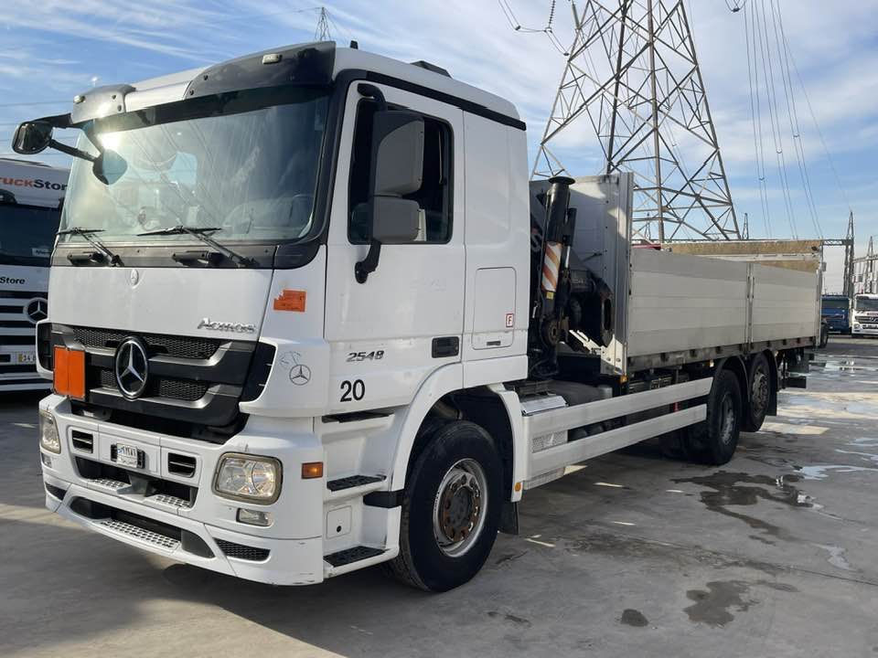 اكتروز موديل ٢٠١٢كرين دخول بصره للبيع المكان بغداد ***********
